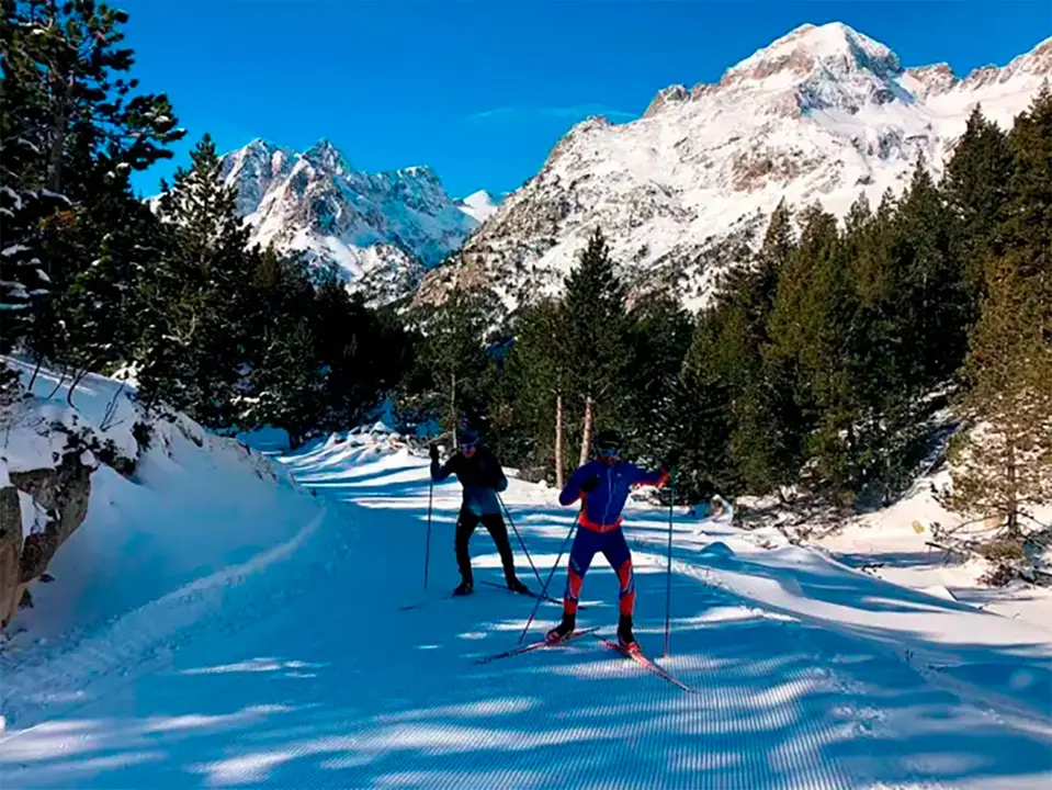 Monta&ntilde;a