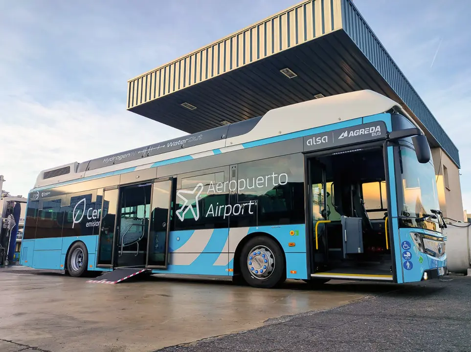 Zaragoza cuenta con una nueva l&iacute;nea al Aeropuerto y otra, la 501, para ir a Plaza