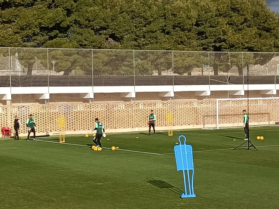 Entrenamiento de porteros en la Ciudad Deportiva