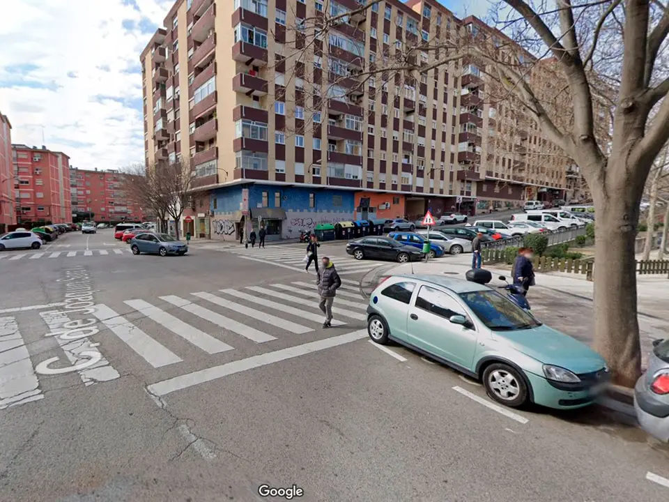 Intersecci&oacute;n de la calle Bag&uuml;es con Sorolla
