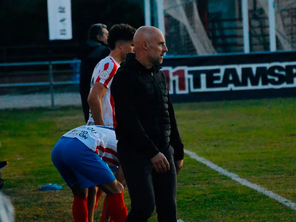 dani mart&iacute;nez en el campo