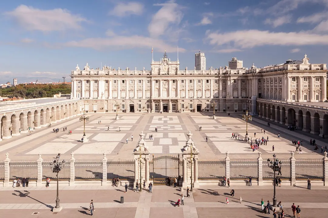 El montaje de este a&ntilde;o incorpora en torno a 200 figuras y se sit&uacute;a a lo largo de dos de las Salas G&eacute;nova del Palacio Real