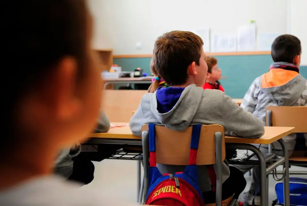 ni&ntilde;os en las aulas