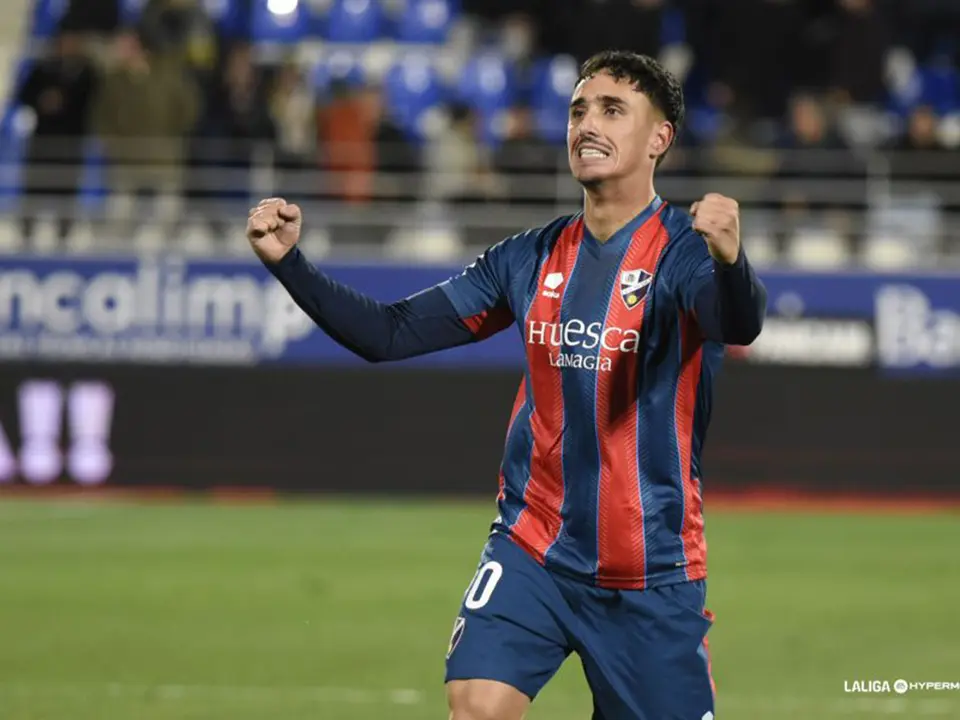 El jugador considera que es su mejor momento desde que est&aacute; en el Huesca. Fotograf&iacute;a: S.D. Huesca.