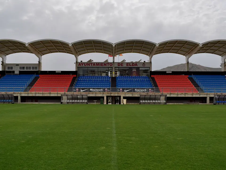 El Real Zaragoza se mide por primera vez al Eldense en el Nuevo Pepico Amat