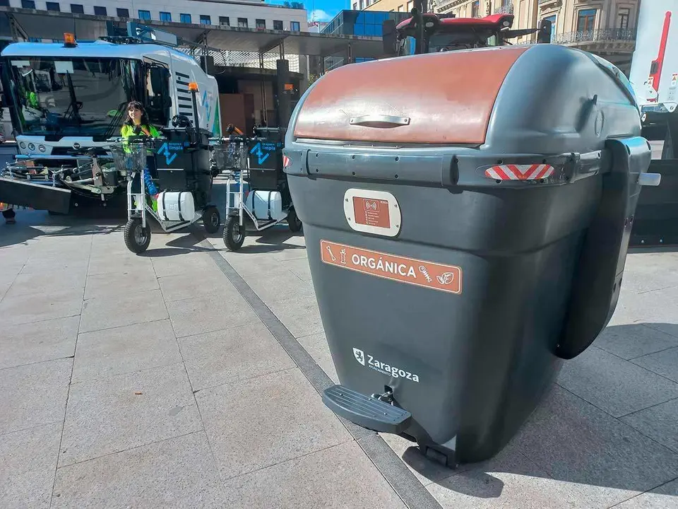 Contenedor-marr&oacute;n-materia-org&aacute;nica-Zaragoza