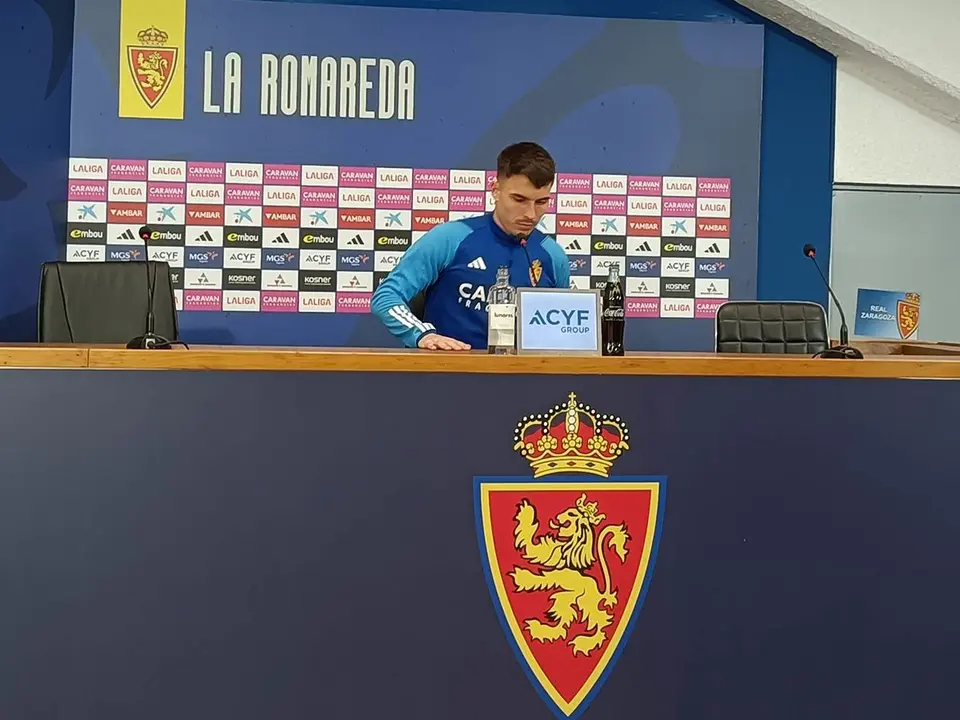 Llu&iacute;s L&oacute;pez en sala de prensa