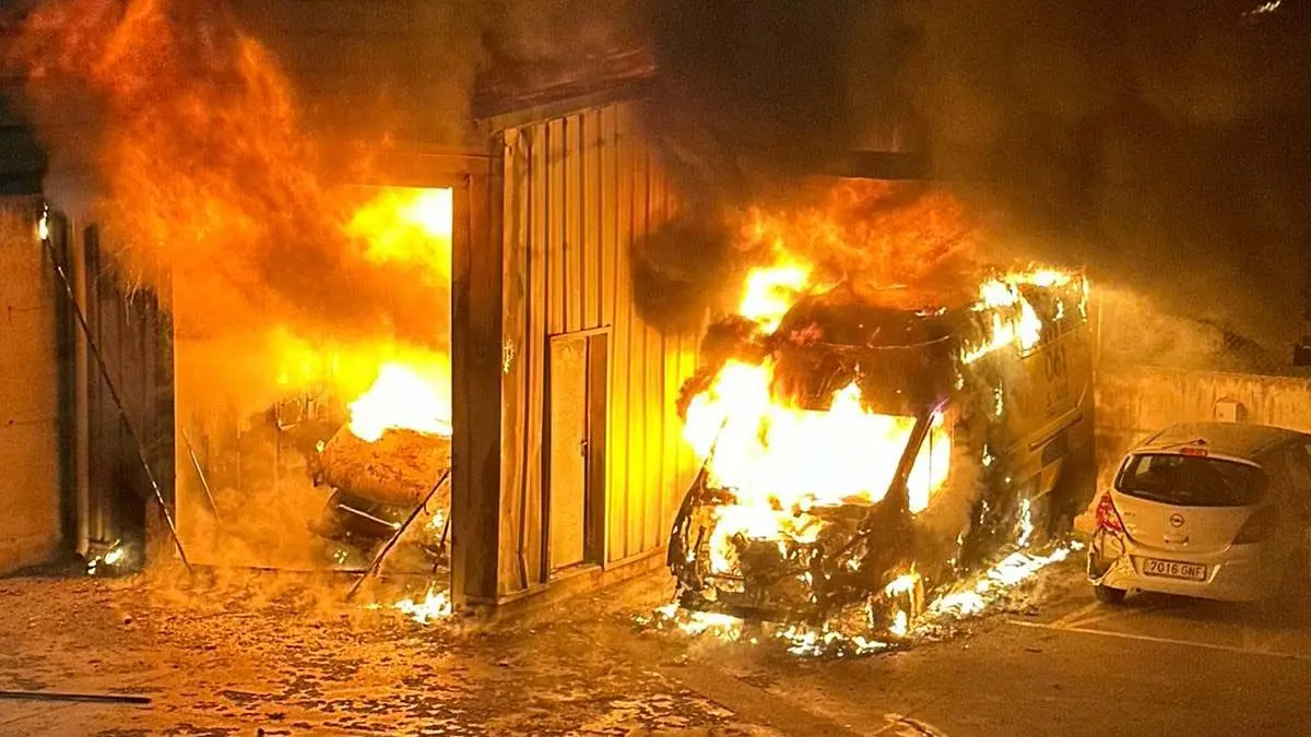 Los profesionales que se encontraban de guardia escucharon dos explosiones
