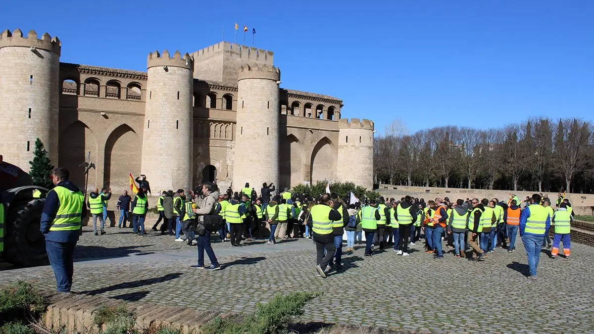 Protestas-Aljaferia-3
