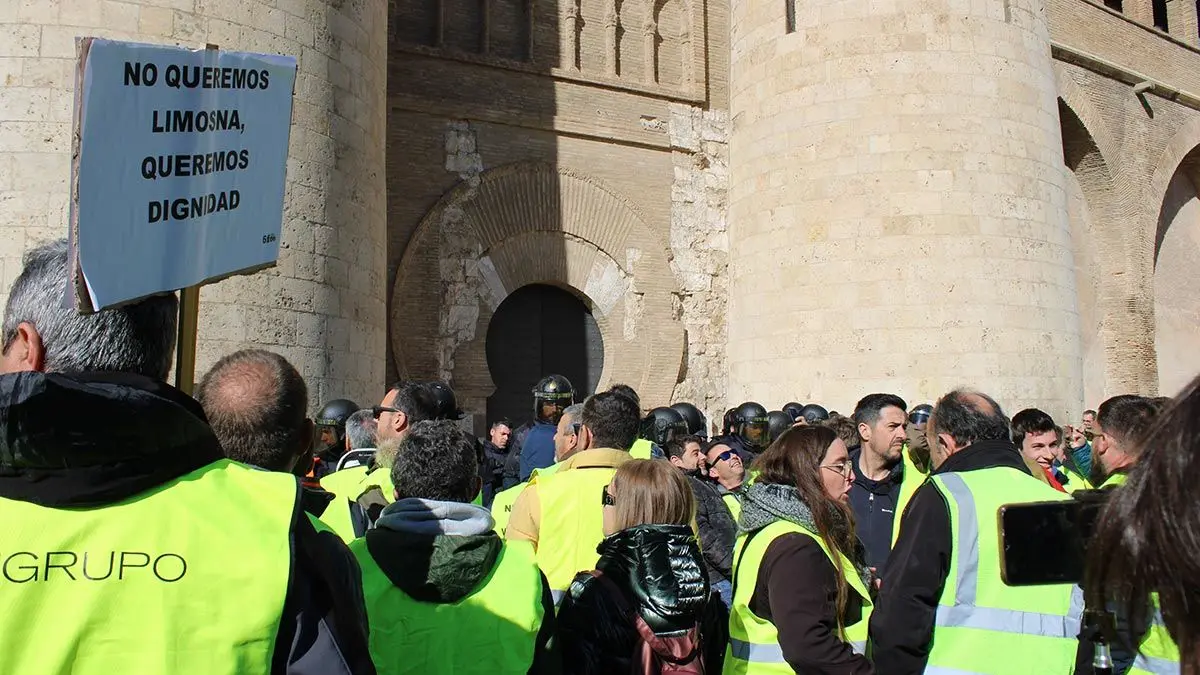 Protestas-Aljaferia-6