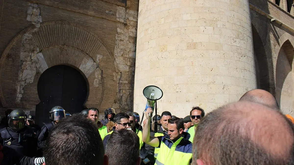 Protestas-Aljaferia-11