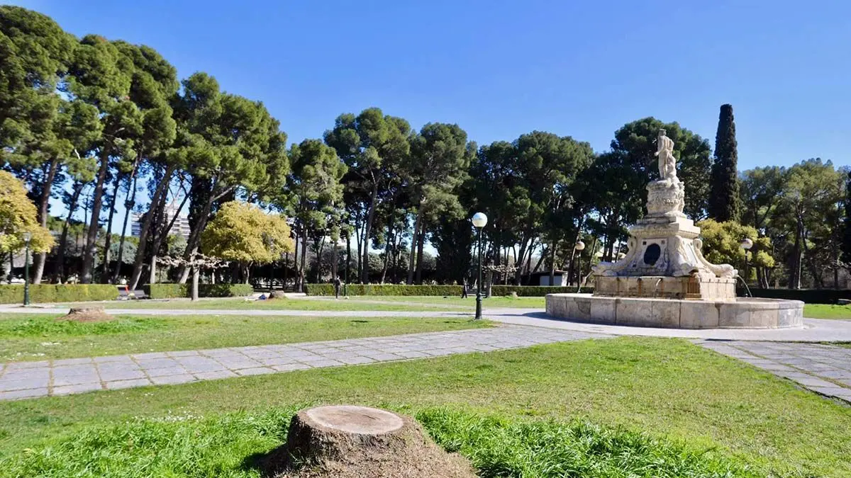 plaza-Princesa-Parque-grande-Jos&eacute;-Antonio-Labordeta-Zaragoza