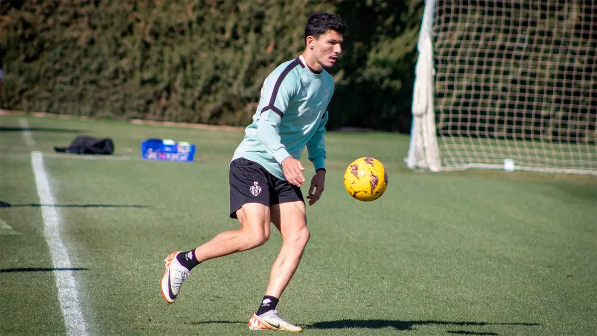 Miguel Loureiro durante un entrenamiento. Foto: SD Huesca