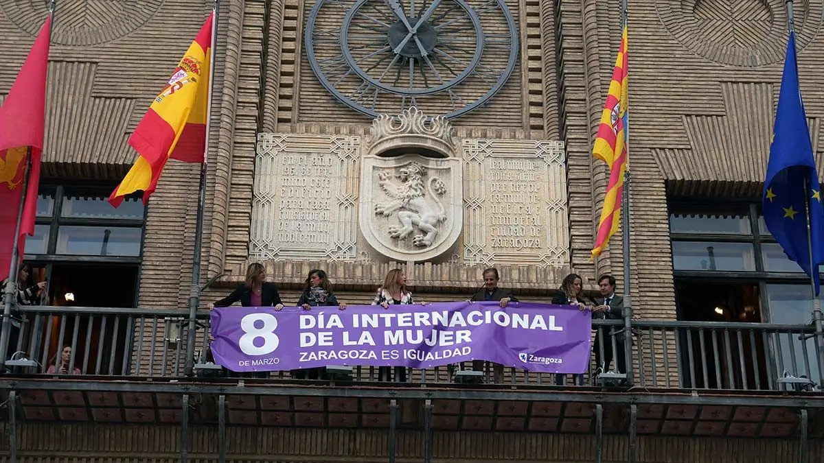 8m-11
