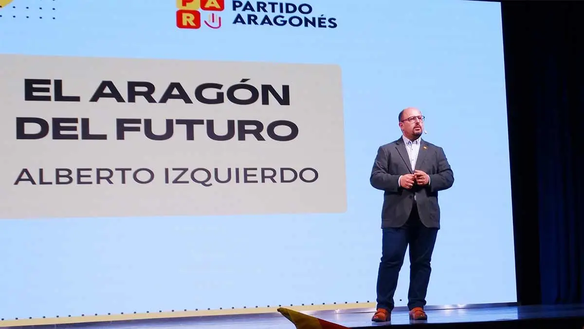 Alberto-Izquierdo en la convenci&oacute;n del PAR este s&aacute;bado