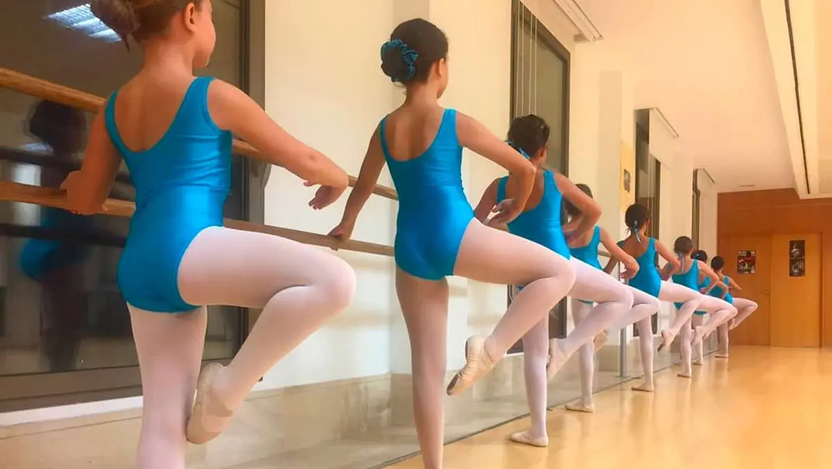 Participar&aacute;n aproximadamente 85 bailarines con edades desde los 3 a&ntilde;os hasta alumnos adultos. Foto: Escuela de Danza Las Torres