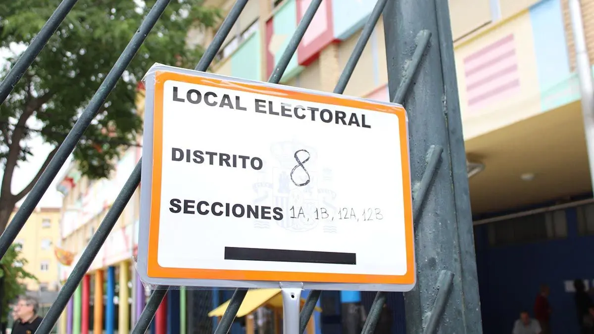 elecciones-europeas-mesa-electoral-zaragoza