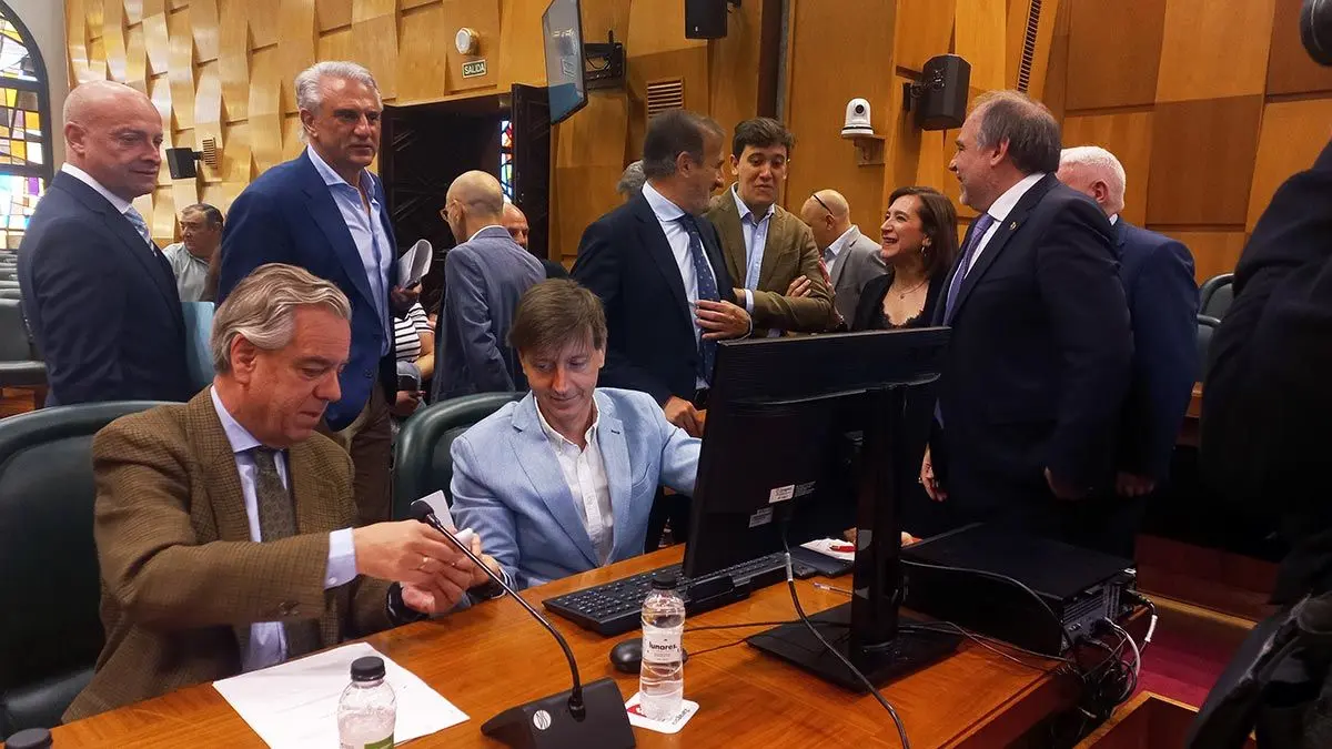 elecciones-europeas-mesa-electoral-ayuntamiento-zaragoza