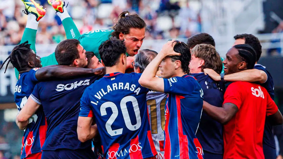 El Huesca consigui&oacute; la permanencia la pasada temporada en Cartagena. Foto de archivo.