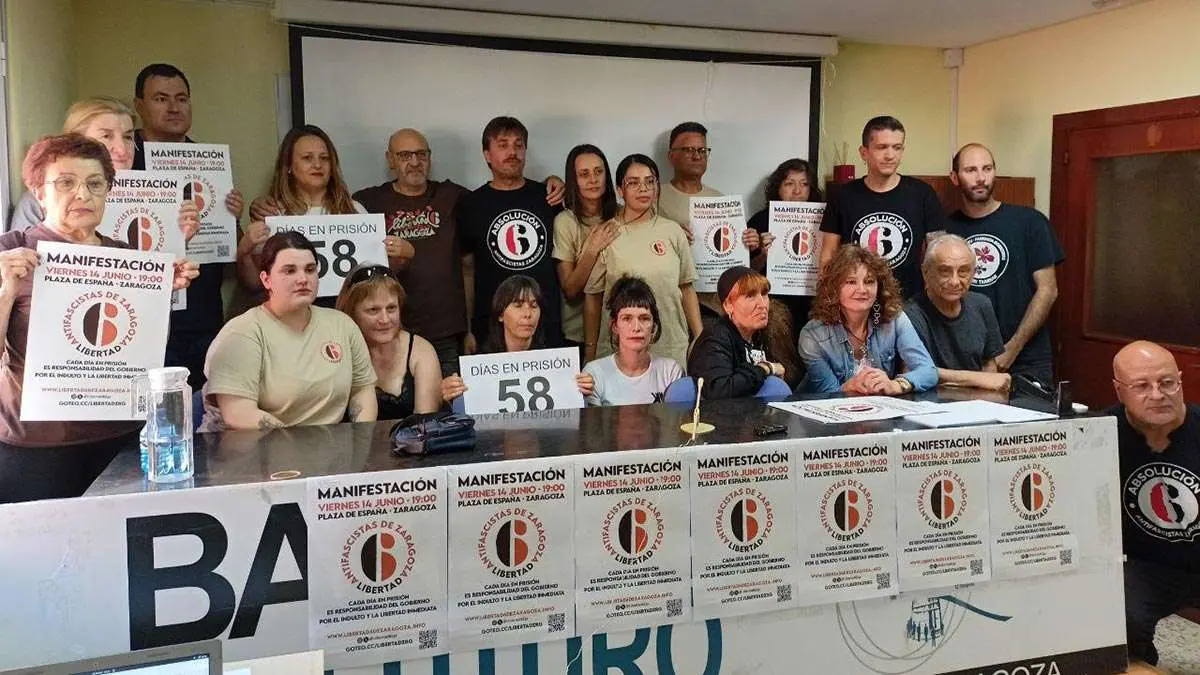 Familiares y representantes de la plataforma, este mi&eacute;rcoles en Zaragoza