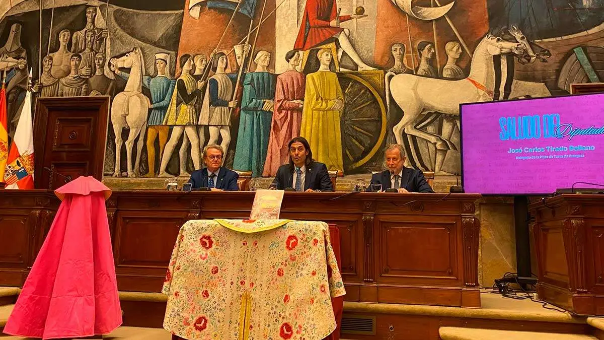 La Diputaci&oacute;n de Zaragoza presenta su primera revista dedicada a la tauromaquia