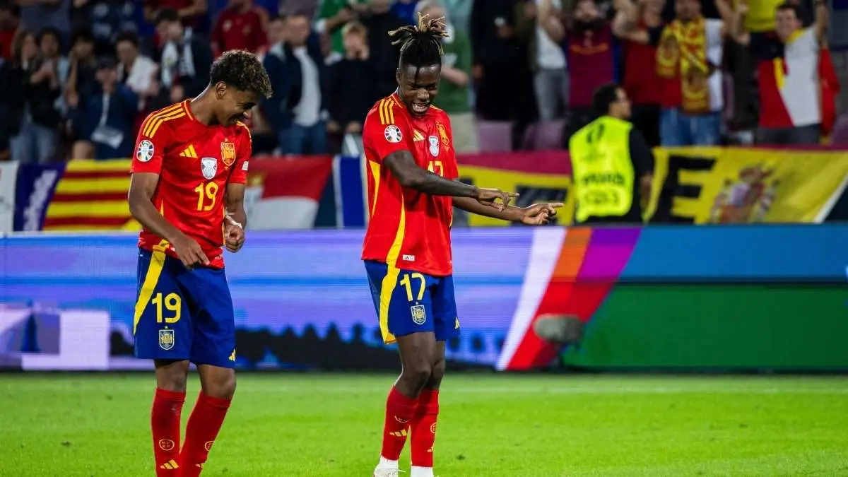 Nico William y Lamine Yamal, protagonistas en los octavos. Foto: SEFutbol.