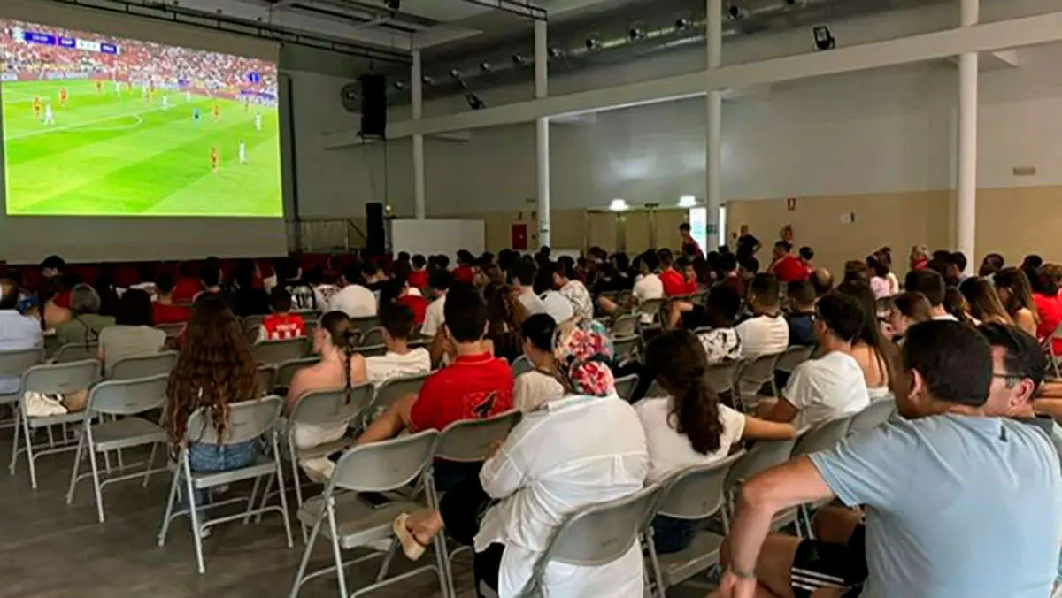 Barbastro disfrutar&aacute; de la final de la Eurocopa con una gran pantalla. Foto: @aytobarbastro.
