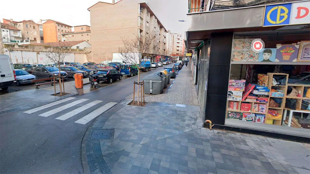 Dos polic&iacute;as salvan la vida de un hombre atrapado al incendiarse su casa en Calatayud