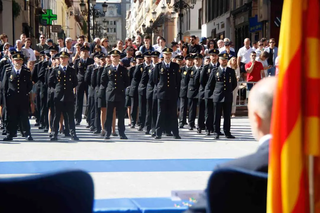 Agentes condecorados durante el acto por los &Aacute;ngeles Custodios