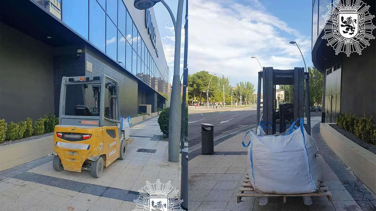 La carretilla elevadora que ha sido inmovilizada al lado de GranCasa por la Polic&iacute;a de Zaragoza
