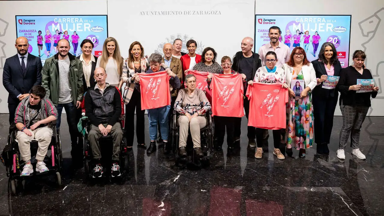 Presentaci&oacute;n de la Carrera de la Mujer en Zaragoza. Foto: Ayuntamiento de Zaragoza.
