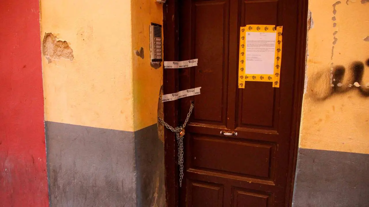 El edificio de la calle Cerezo se encuentra precintado