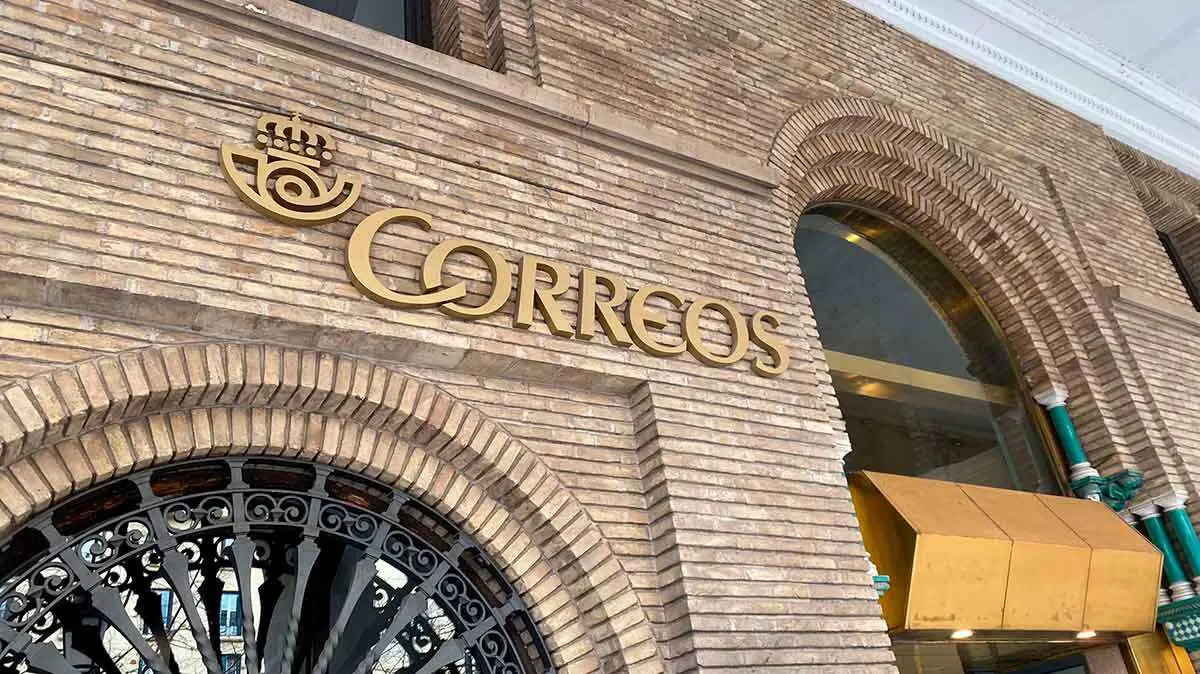 Oficina de correos en el Paseo Independencia de Zaragoza