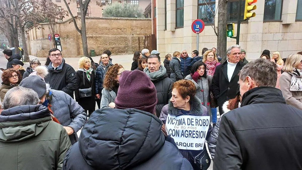parque-bruil-protestas-vecinales-zaragoza-4
