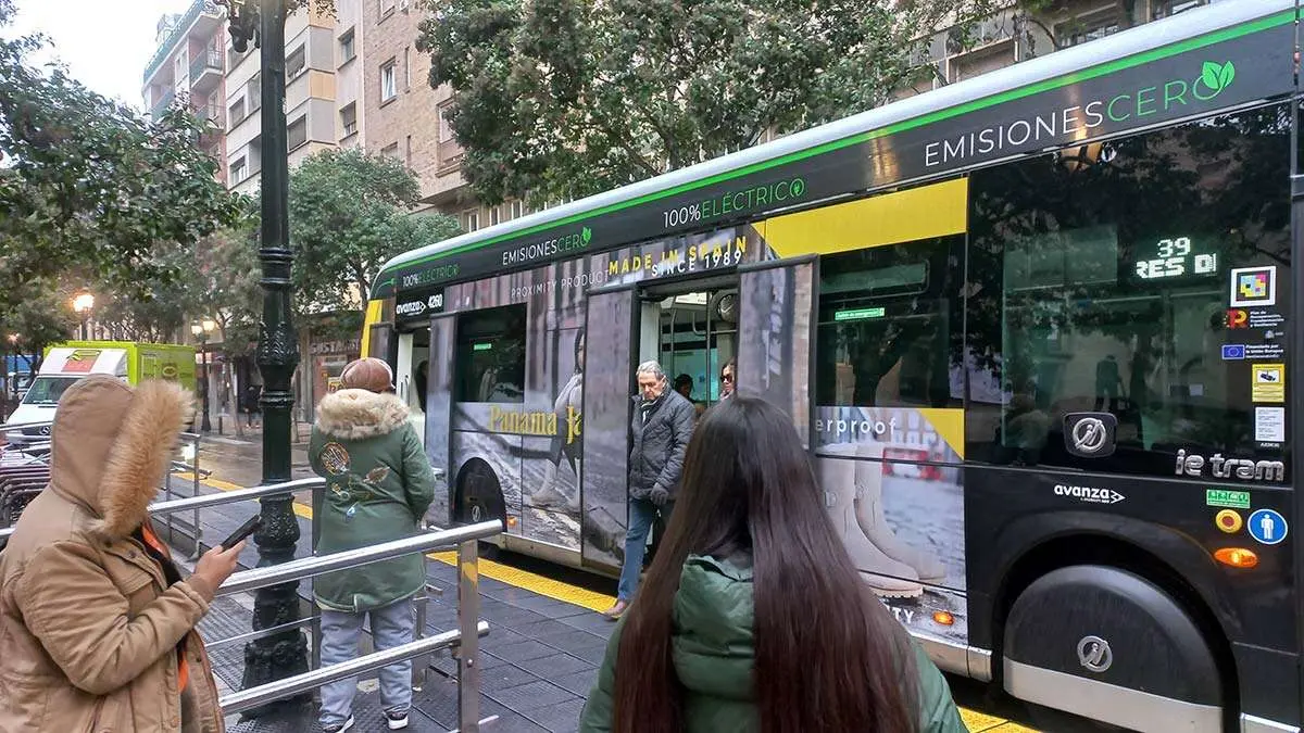 bus-paros-parciales-huelga-zaragoza-sattra