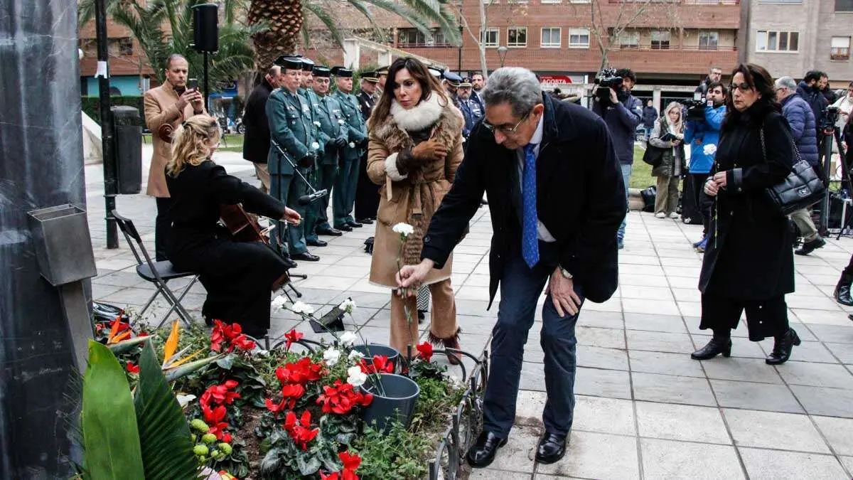 _homenaje_guardia-civil_1-9