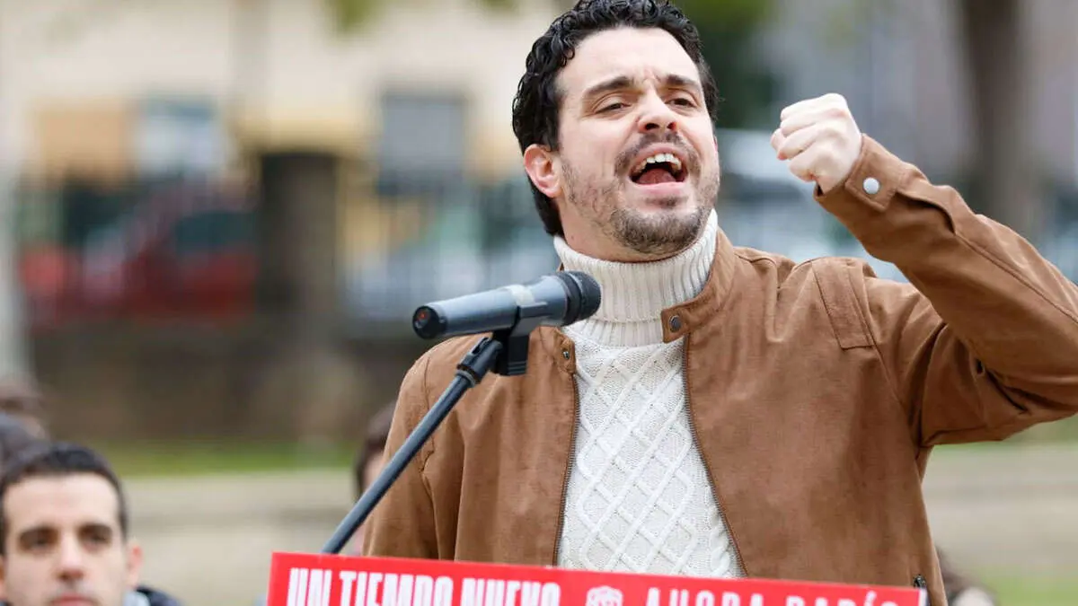 El candidato durante el acto en el parque del t&iacute;o Jorge. Foto: Ahora Dar&iacute;o Villagrasa