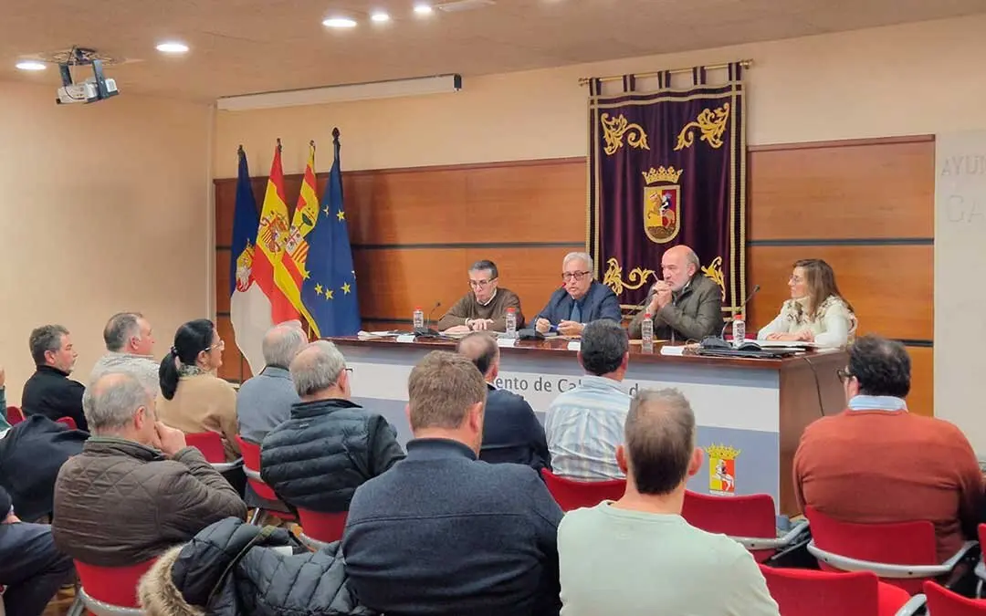 Reuni&oacute;n del Gobierno de Arag&oacute;n y los productores de cereza de Aranda y Calatayud. Foto: DGA