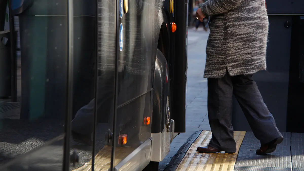 zaragoza-bus-puerta-a-puerta-hospitales