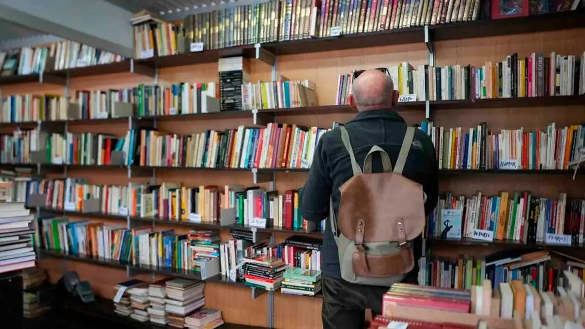 Vuelve la Feria del Libro Viejo y Antiguo de Zaragoza con la convicci&oacute;n de hacer que esas historias entre las p&aacute;ginas no mueran nunca.