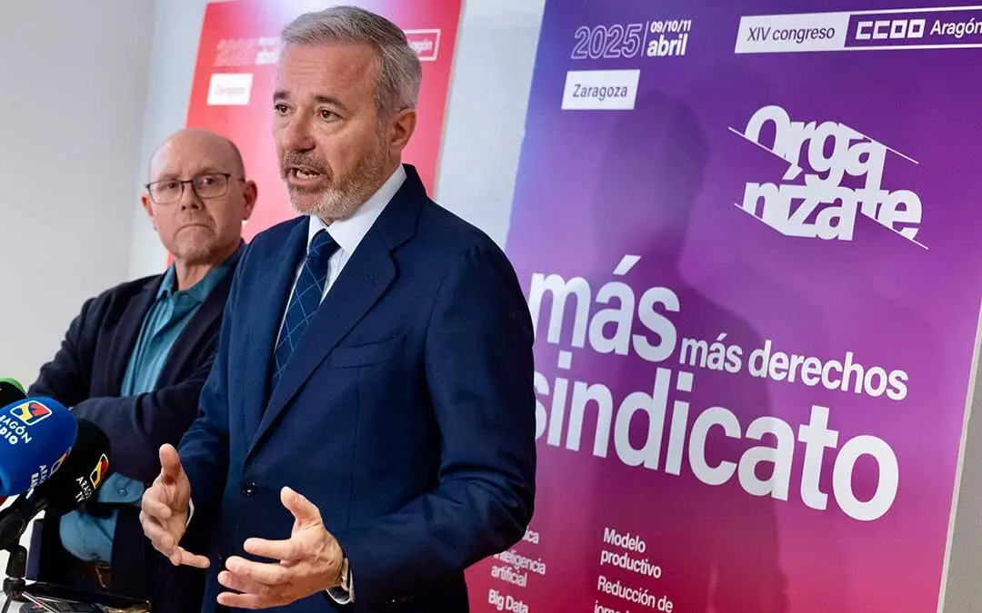 El presidente aragon&eacute;s, Jorge Azc&oacute;n, en la inauguraci&oacute;n del XIV Congreso de CCOO en Arag&oacute;n. Foto: DGA/ Fabi&aacute;n Sim&oacute;n