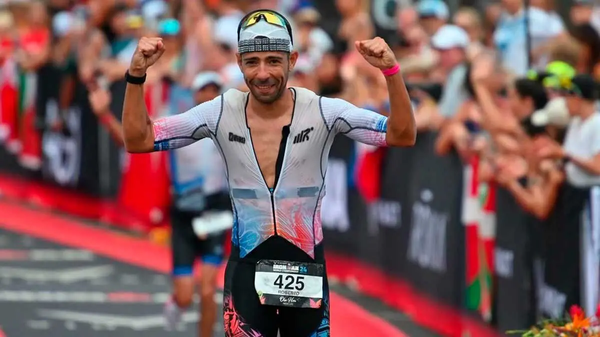 El triatleta andorrano Roberto Ruiz fue atropellado el pasado mi&eacute;rcoles en la N-211 cerca de Alca&ntilde;iz mientras entrenaba. Fuente: Instagram / @robertoruiz.tri