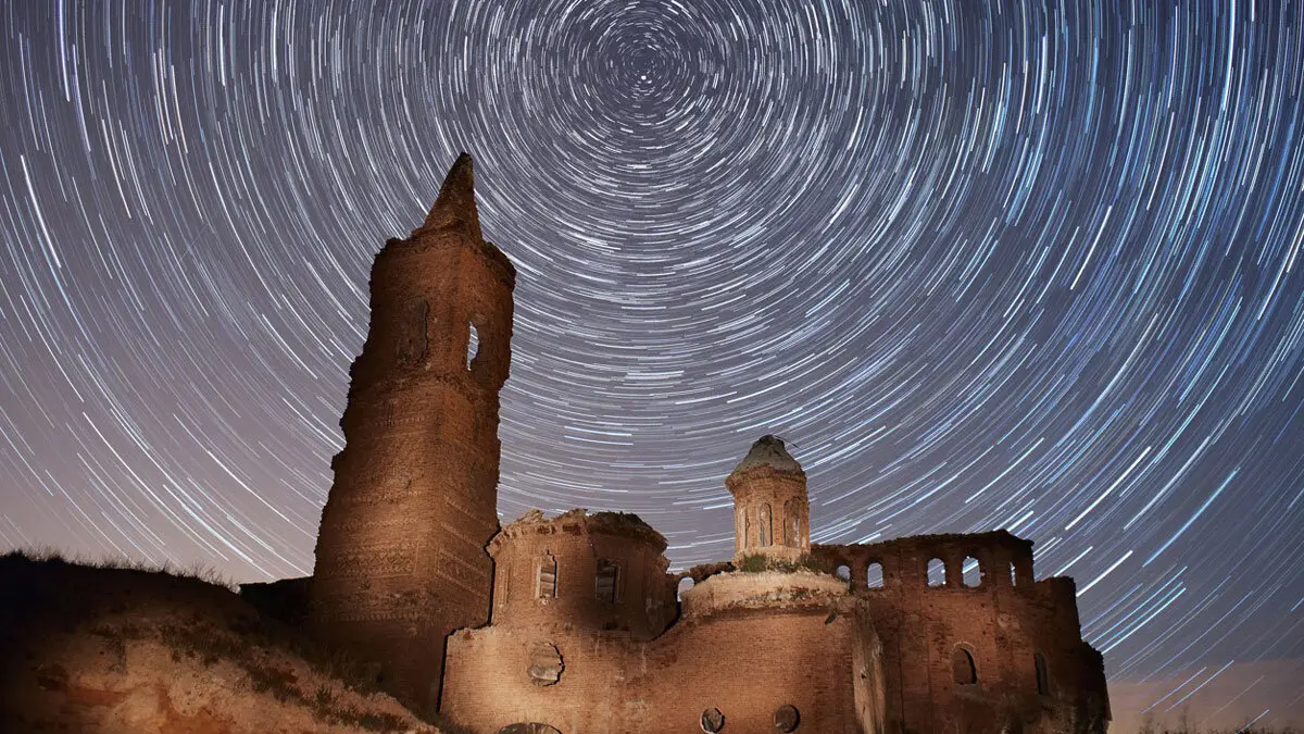 fotograf&iacute;a-circumpolar-Pueblo-Viejo-Belchite