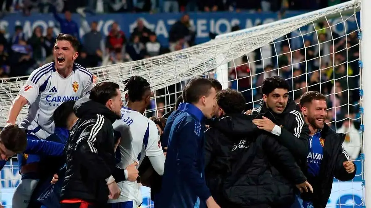 La Romareda acogi&oacute; una celebraci&oacute;n por todo lo alto tras la victoria del Real Zaragoza ante el Cartagena. Foto: Pilar &Aacute;lvarez
