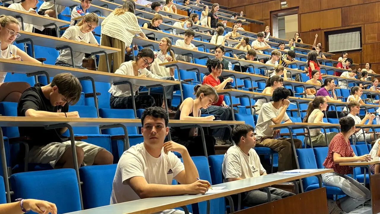 selectividad, pau, evau, alumnos, ex&aacute;menes, examen, estudiantes