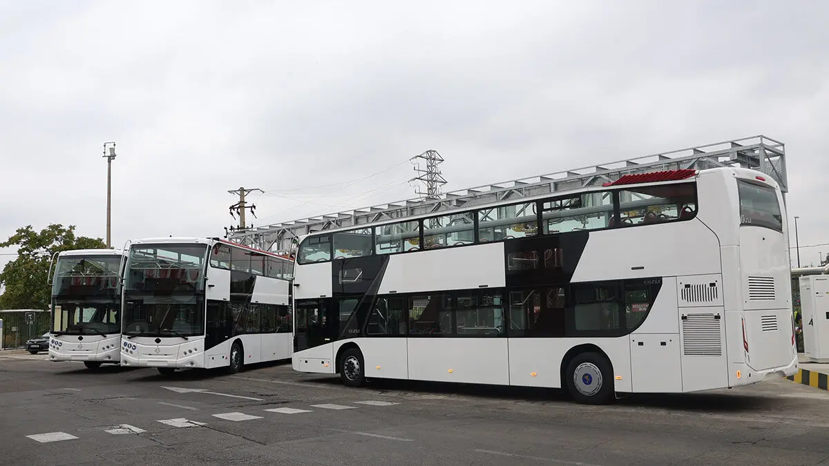 nueva-flota-bus-tur&iacute;stico-7