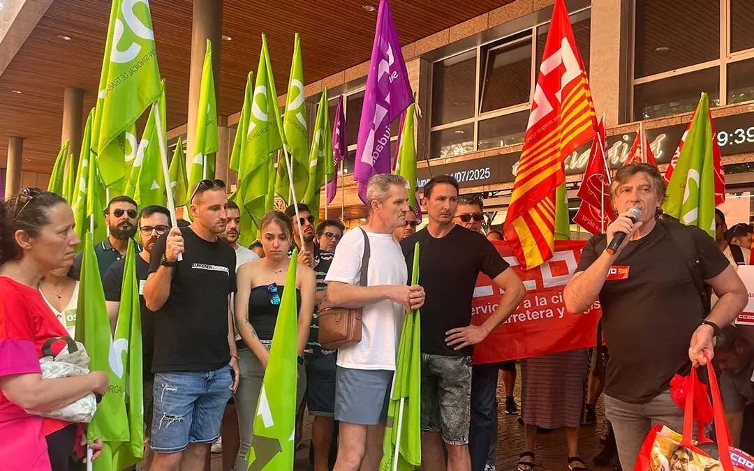 Movilizaci&oacute;n frente al SAMA este lunes a primera hora. Foto: E.P.