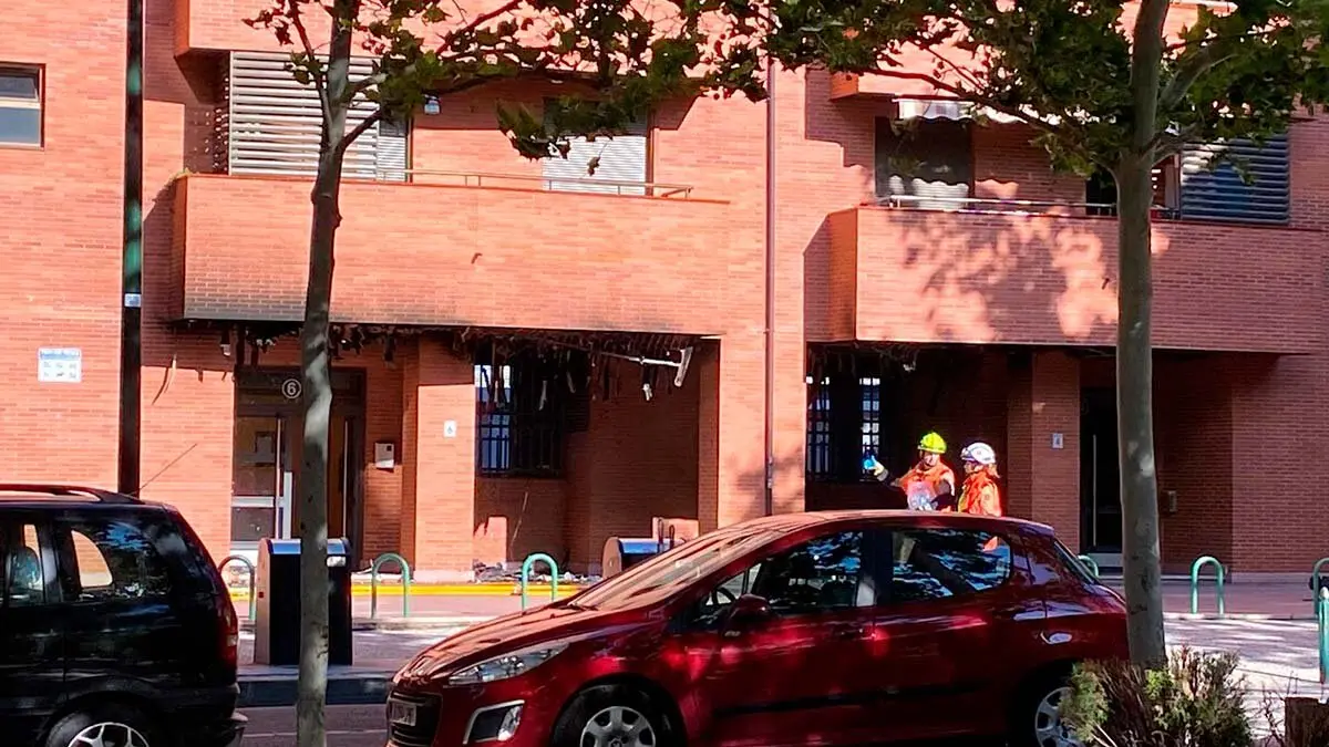 incendio-parque-bruil-tenerias-aparcamiento-viviendas-fuego-4