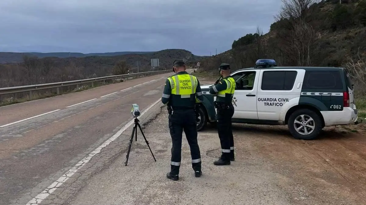 Tr&aacute;fico de la Guardia Civil de Teruel caz&oacute; con un radar a este conductor duplicando la velocidad m&aacute;xima permitida.