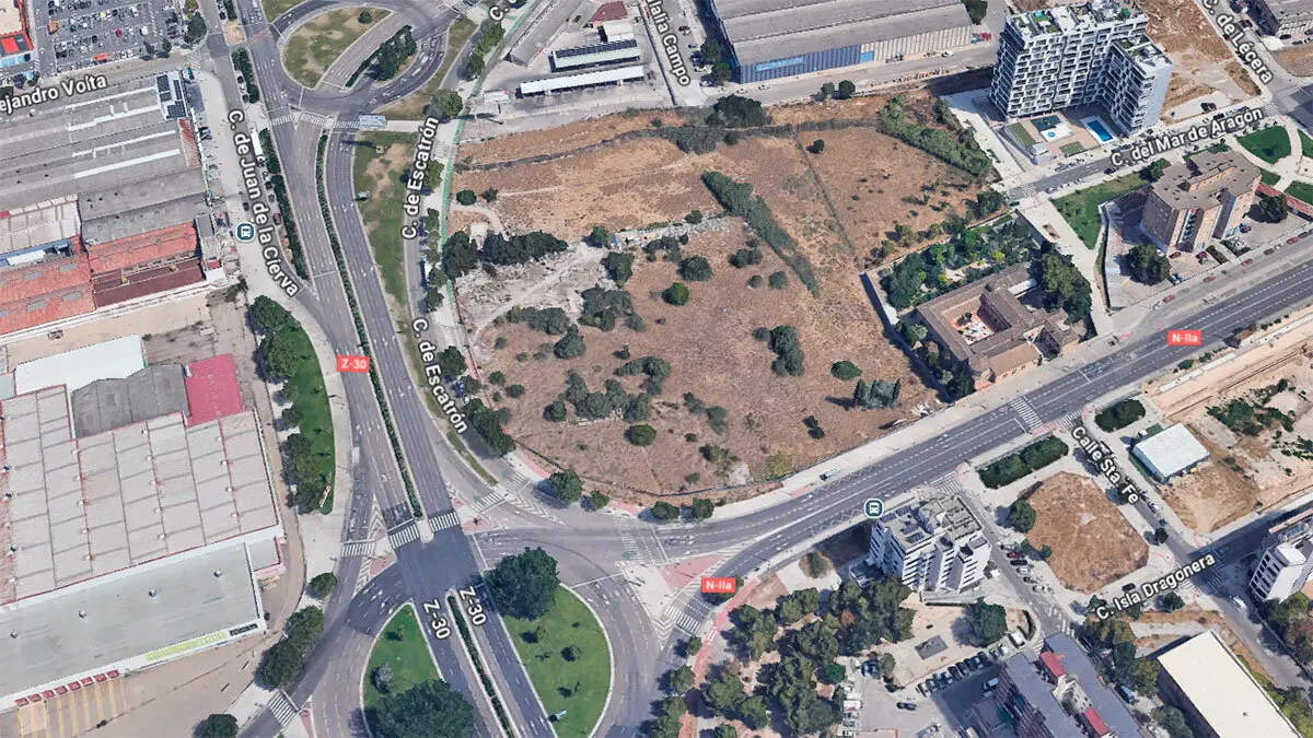 Solar de la Avenida Catau&ntilde;a. Foto: Google Maps